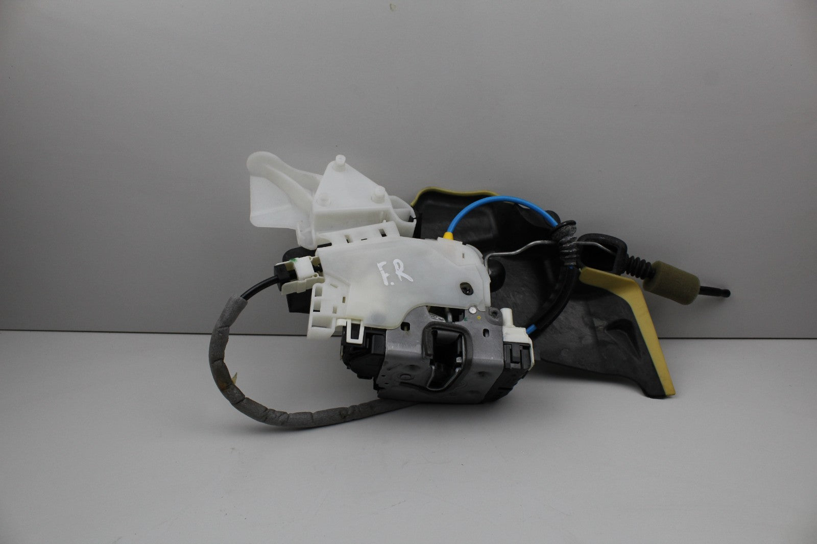 2010-16 MERCEDES E350 FRONT RIGHT DOOR LOCK LATCH ACTUATOR OEM A2127230408