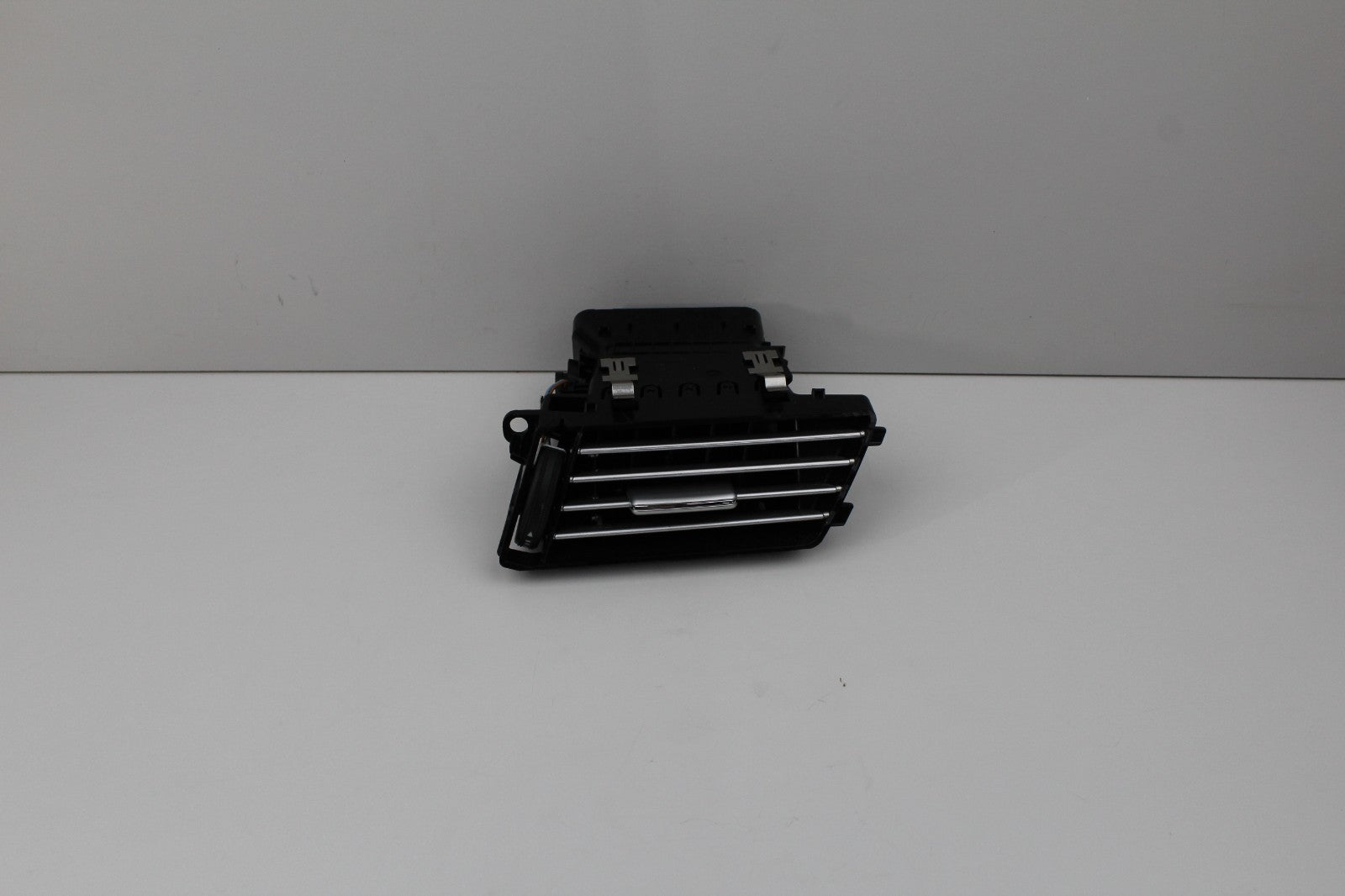 2010-13 MERCEDES E350 RIGHT SIDE DASHBOARD A/C AIR VENT OEM A2128300254