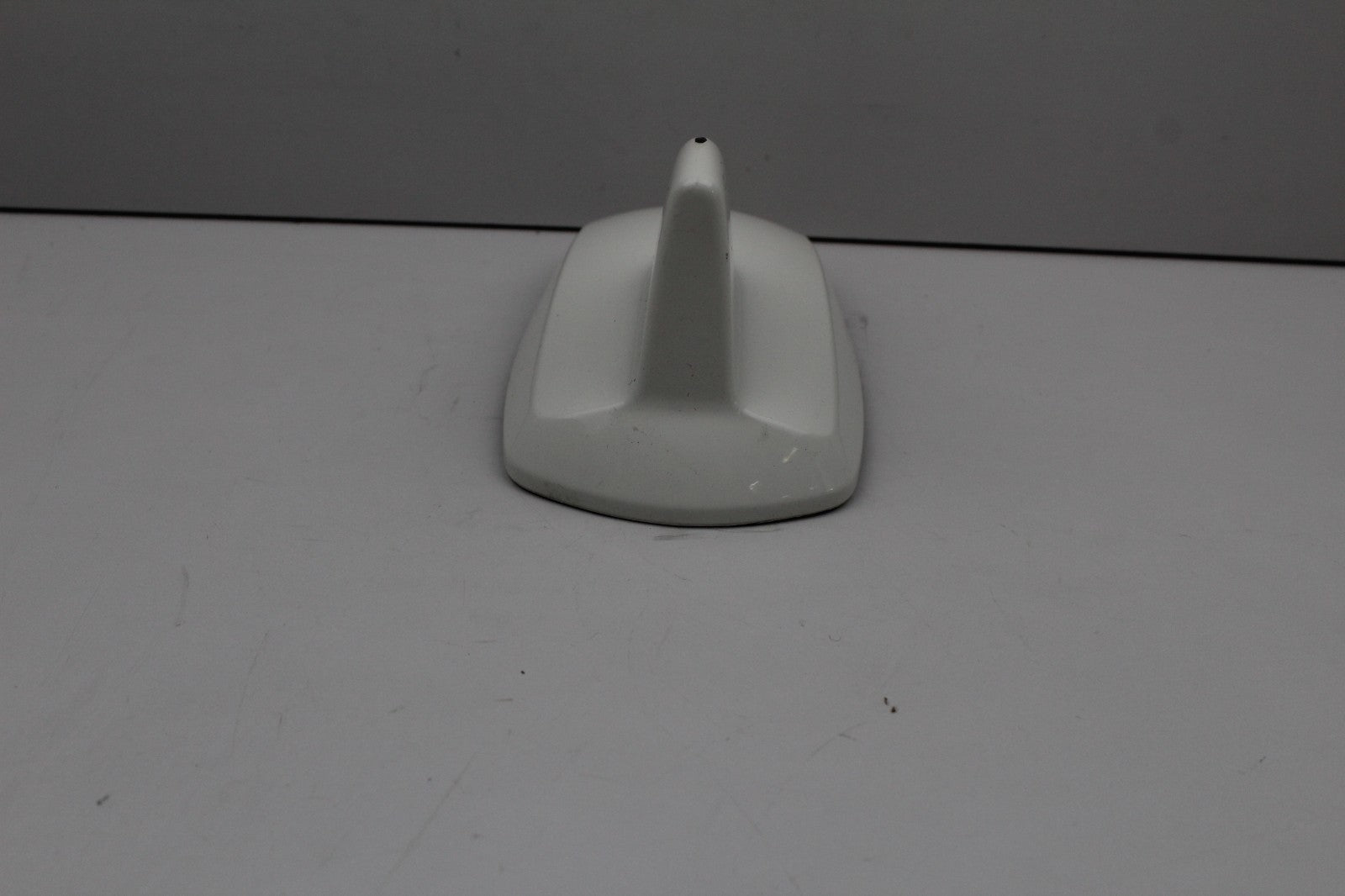 2010-16 MERCEDES E-CLASS TOP ROOF SHARK FIN ANTENNA GPS/RADIO OEM A2128270328