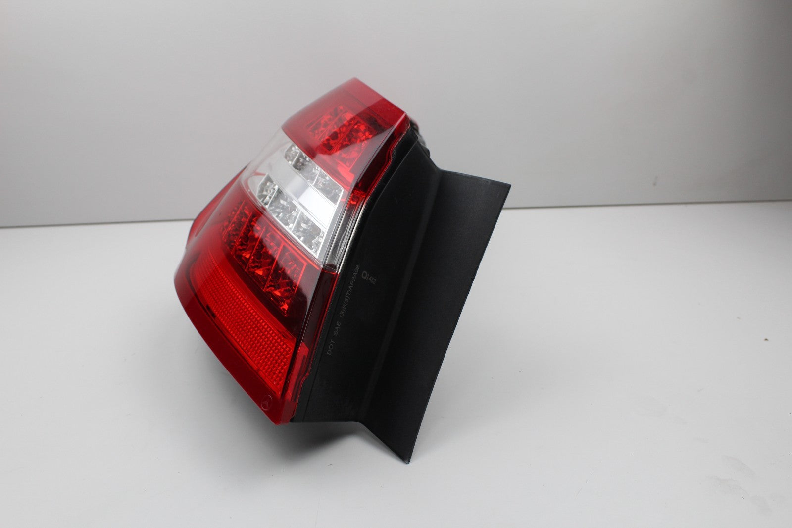 2010-2013 Mercedes W212 E350 E550 Left DRIVER LED Tail Light OEM A2129060758