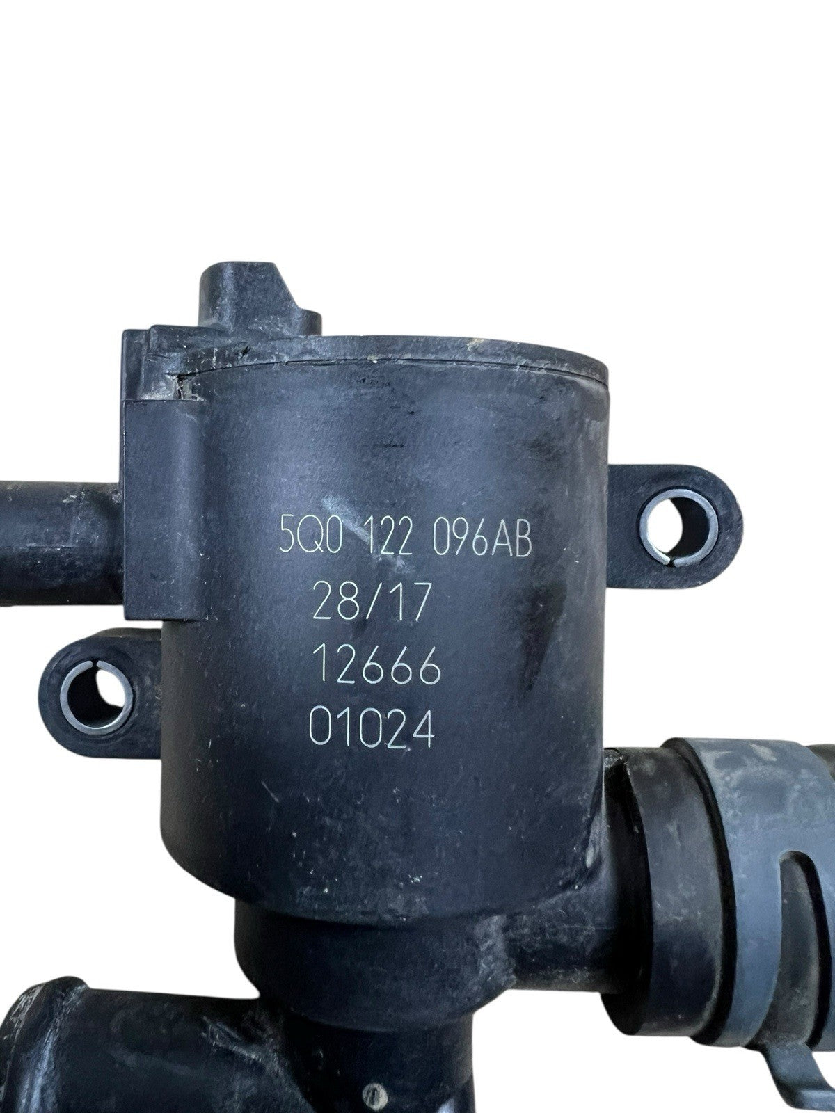 18-20 Audi A3 HVAC Heater Control Cooling solenoid Valve OEM 5q0906457k