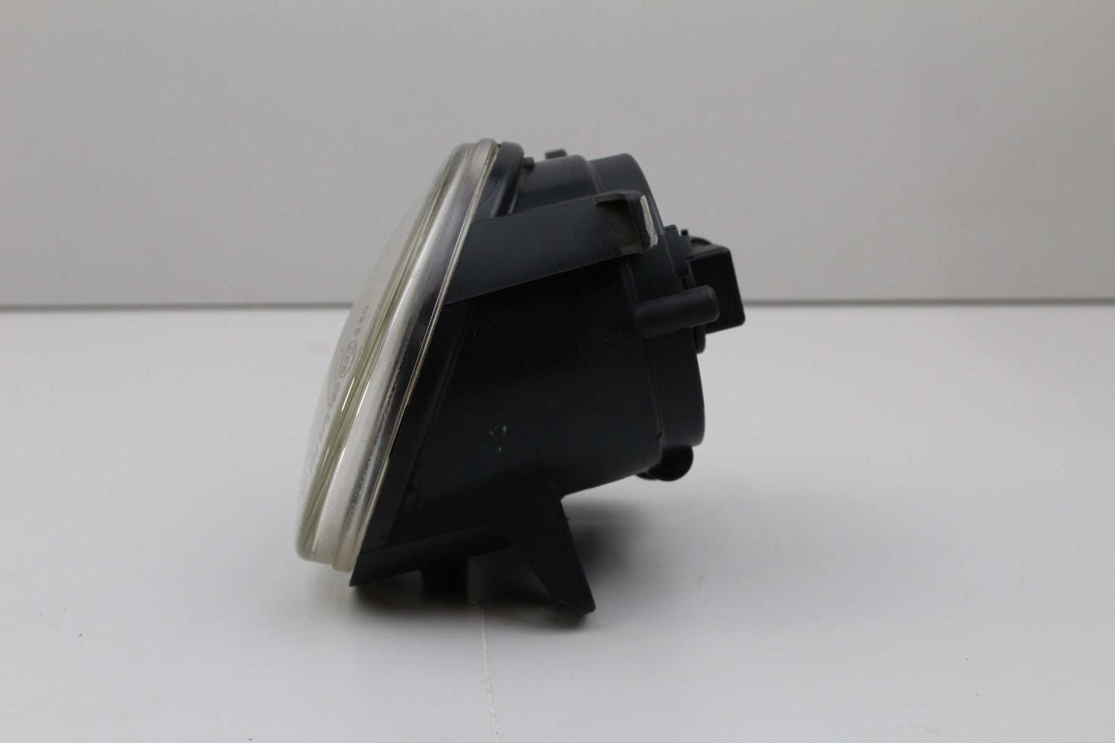 2009-14 AUDI A4 RIGHT SIDE FOG LIGHT OEM 27127400