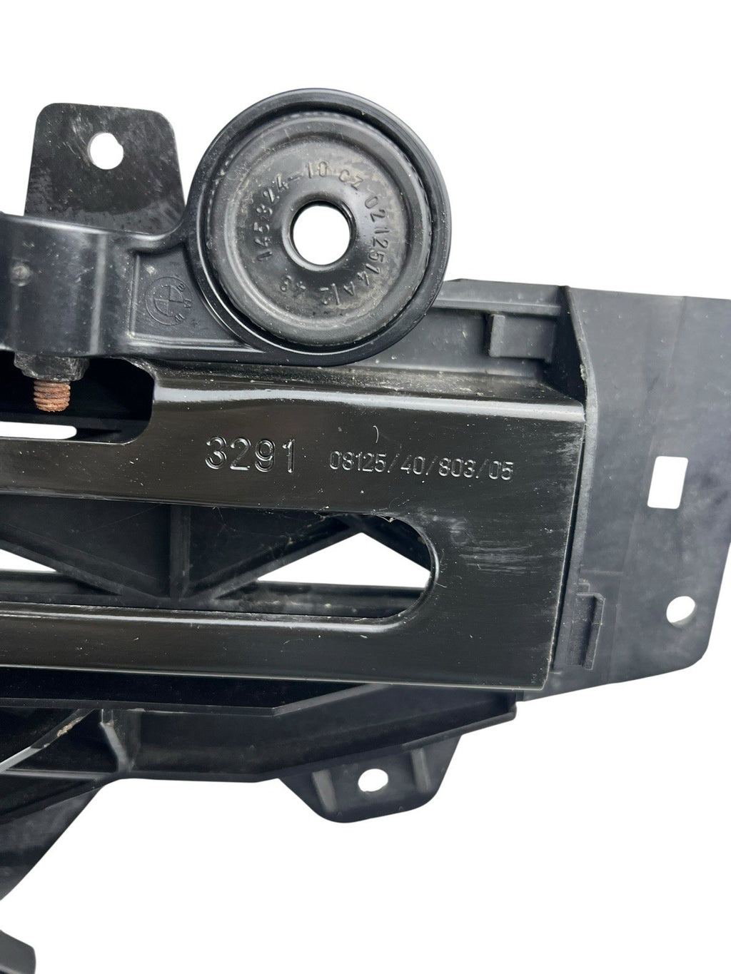 ✅ 2011-2016 BMW F10 528i 535i RIGHT SUPPORT MOUNT BRACKET OEM 7200794