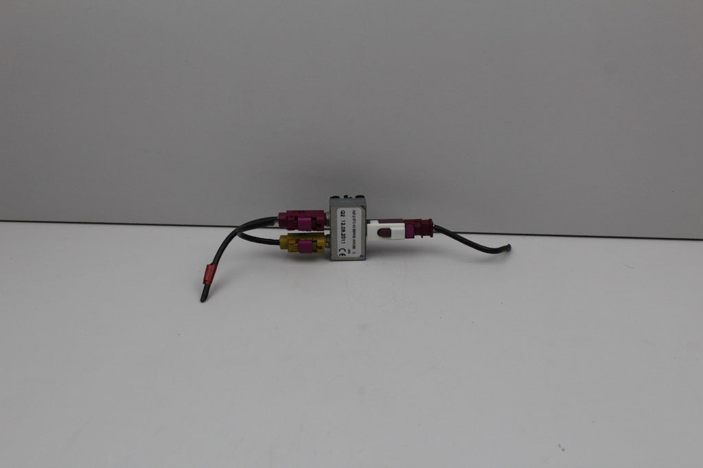 2010-2016 MERCEDES E350 W212 Radio Antenna Control Modul OEM A21287040