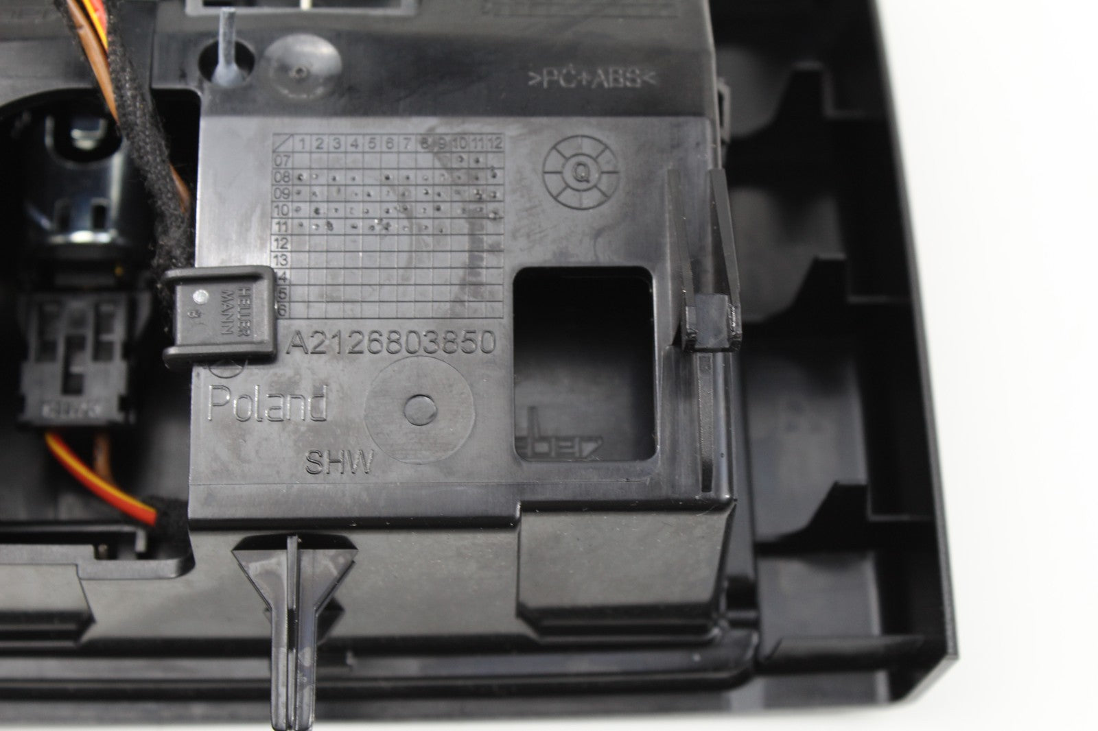 2010-2013 Mercedes E class W212 Console Center Storage Ashtray OEM A2126803805