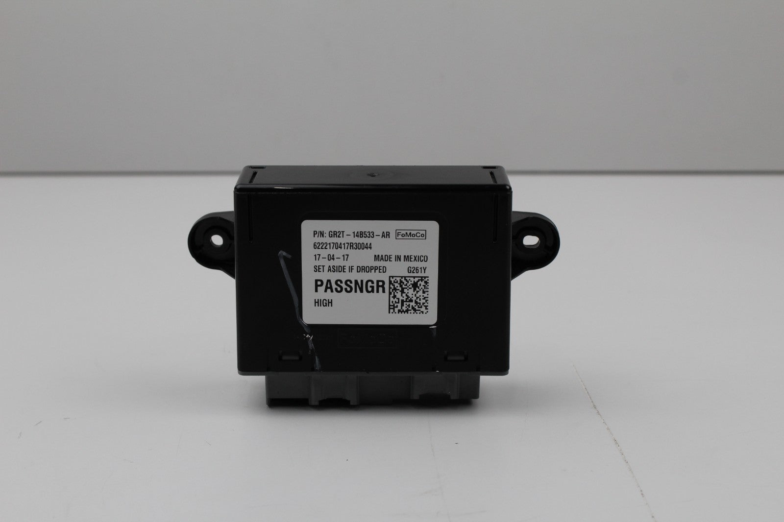2017-20 LINCOLN MKZ CONTINENTAL RIGHT  FRONT DOOR CONTROL MODULE OEM GR2T14B533A