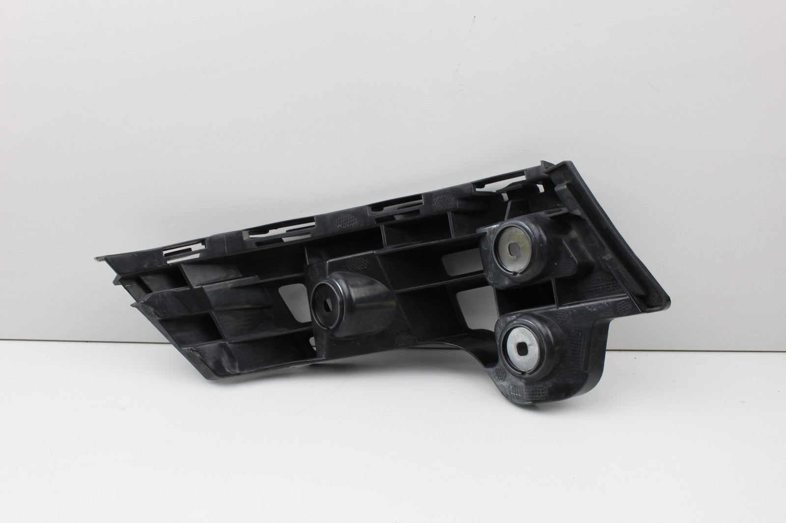 2019-20 VOLKSWAGEN OEM Right RH Bumper Bracket Retainer Guide 17A807454 Genuine
