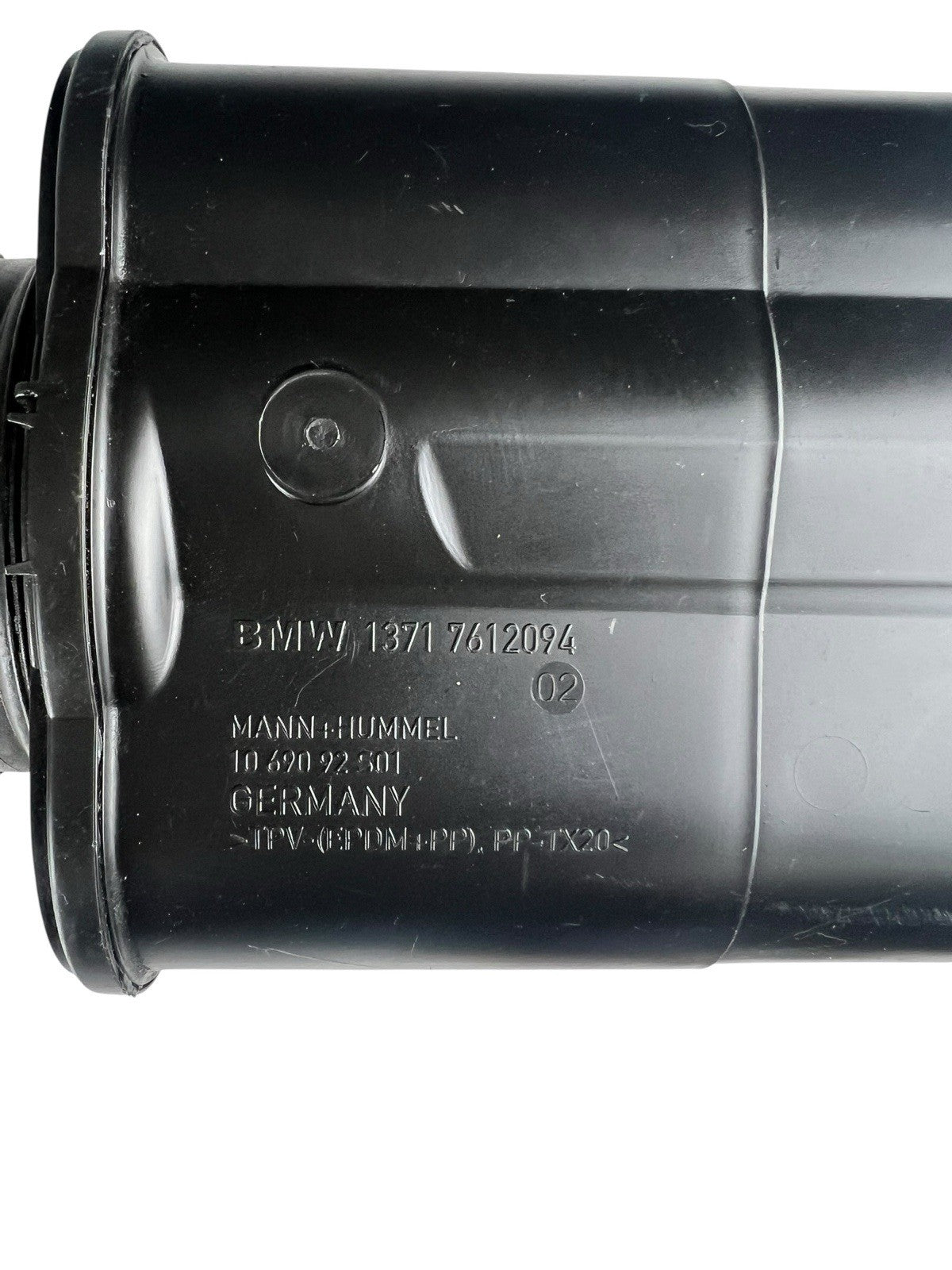 Air Intake Filter Upper Duct 13717612094 For 2012-16 BMW 528i OEM