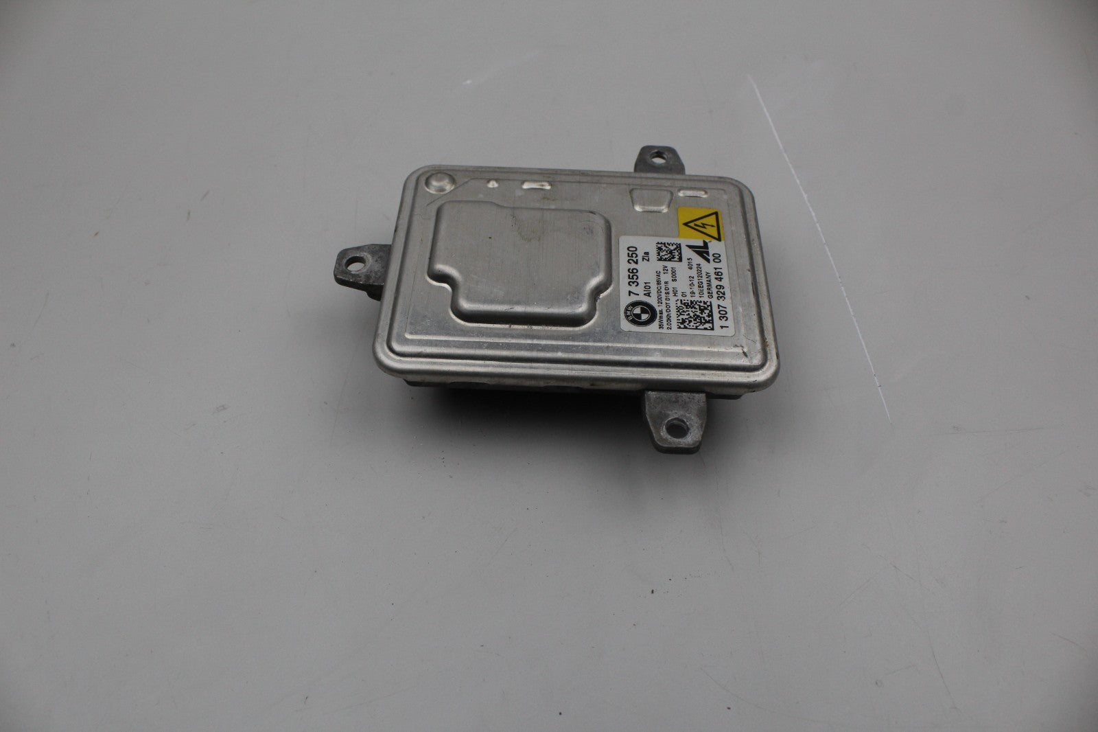 2011-13 BMW XENON HEADLIGHT BALLAST OEM 7356250