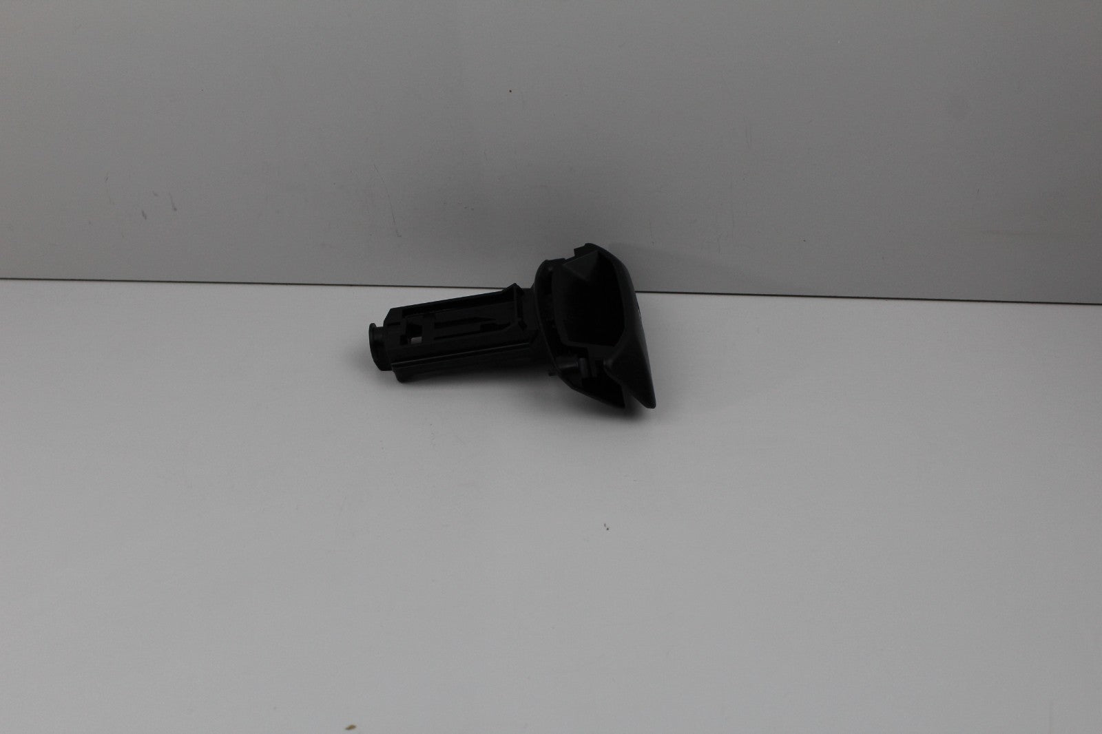 2010 -14 MERCEDES E350 PARKING RELEASE BRAKE SWITCH OEM A2044200177