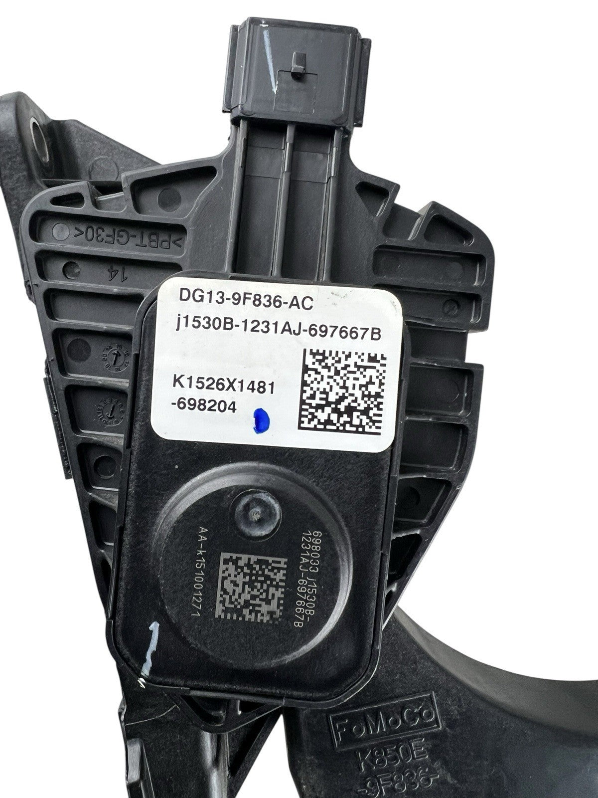 2013-2019 FORD TAURUS ACCELERATOR GAS PEDAL SENSOR ASSEMBLY DG13-9F836-AC OEM