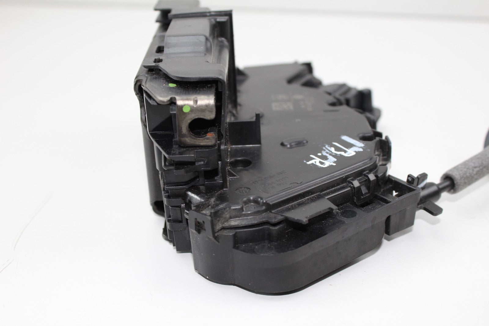 2019-20 VW Volkswagen OEM Right RH Door Lock Latch Actuator 17A839016 Genuine