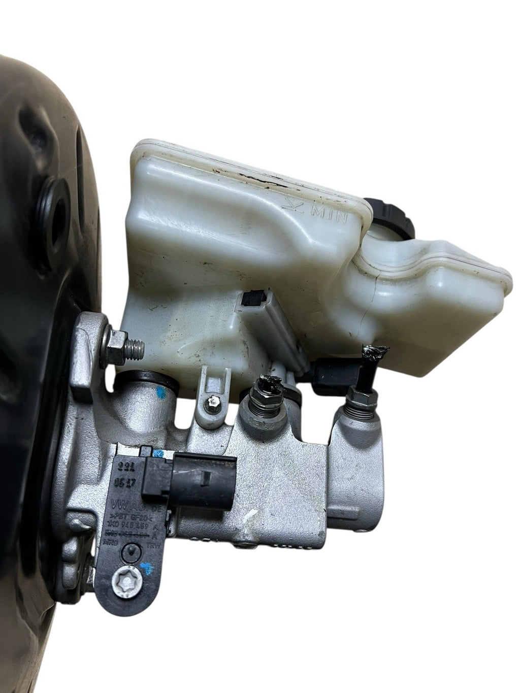 2015-2020 AUDI A3 QUATTRO VACUUM BRAKE BOOSTER MASTER CYLINDER W RESERVOIR OEM
