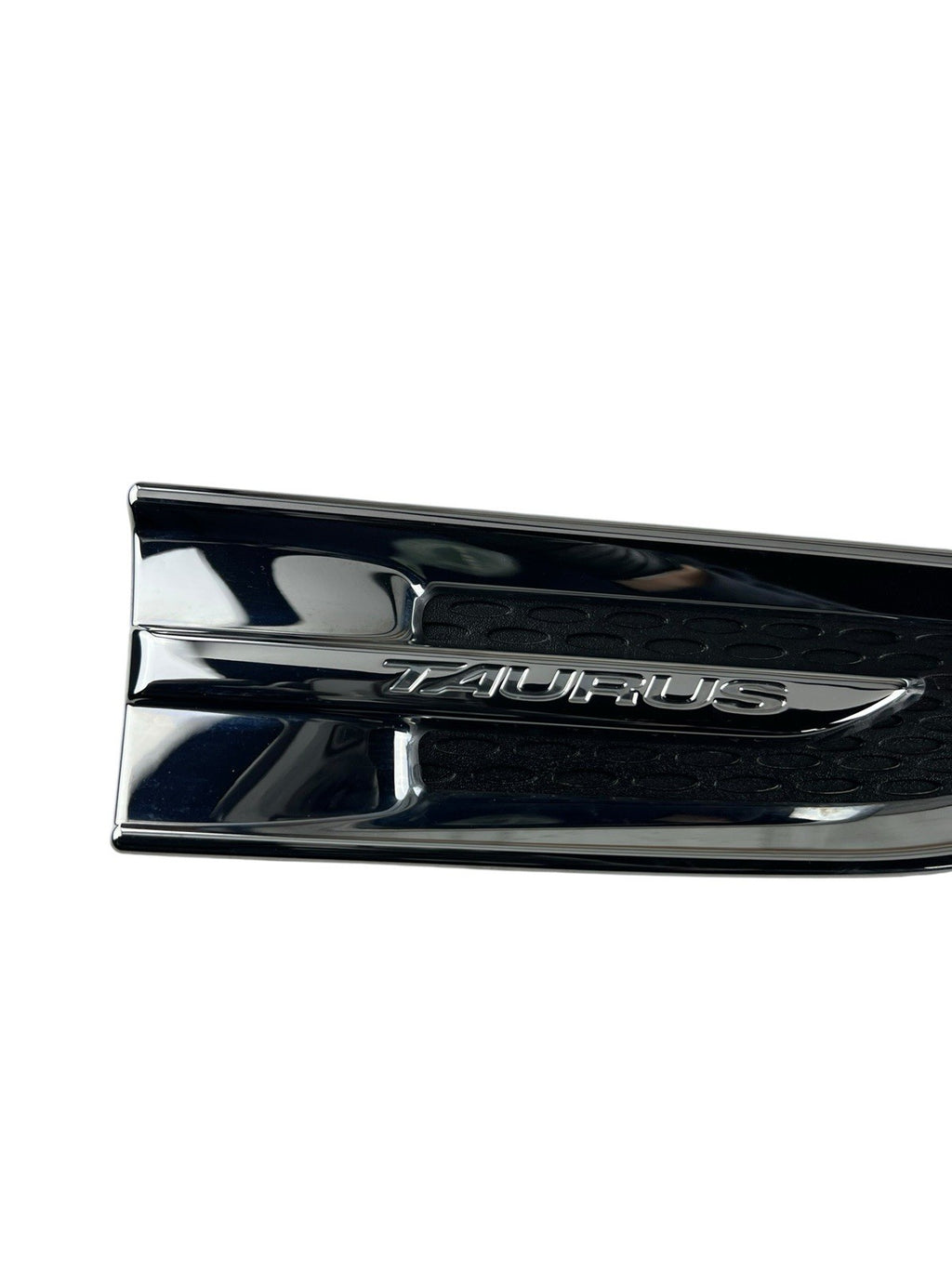 ✅2010 - 2019 Ford Taurus Right Side Fender Trim Vent Molding Chrome OEM