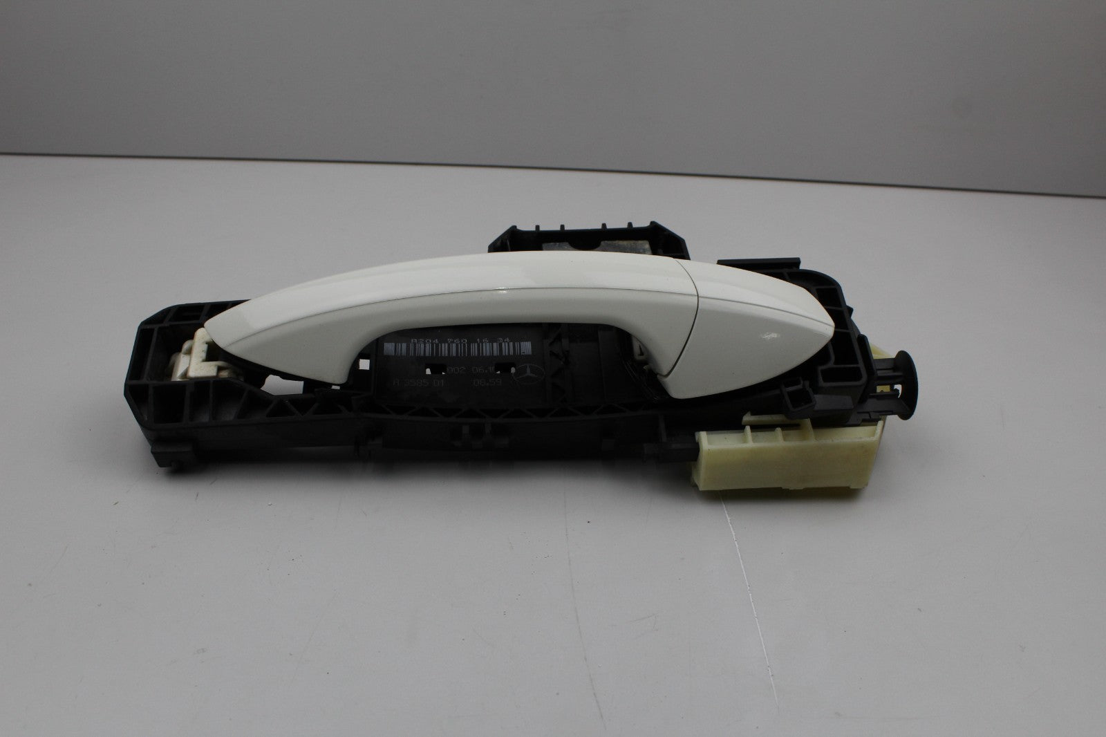 2014-17 MERCEDES E350 REAR RIGHT EXTIRIOR DOOR HANDLE OEM A2047601634