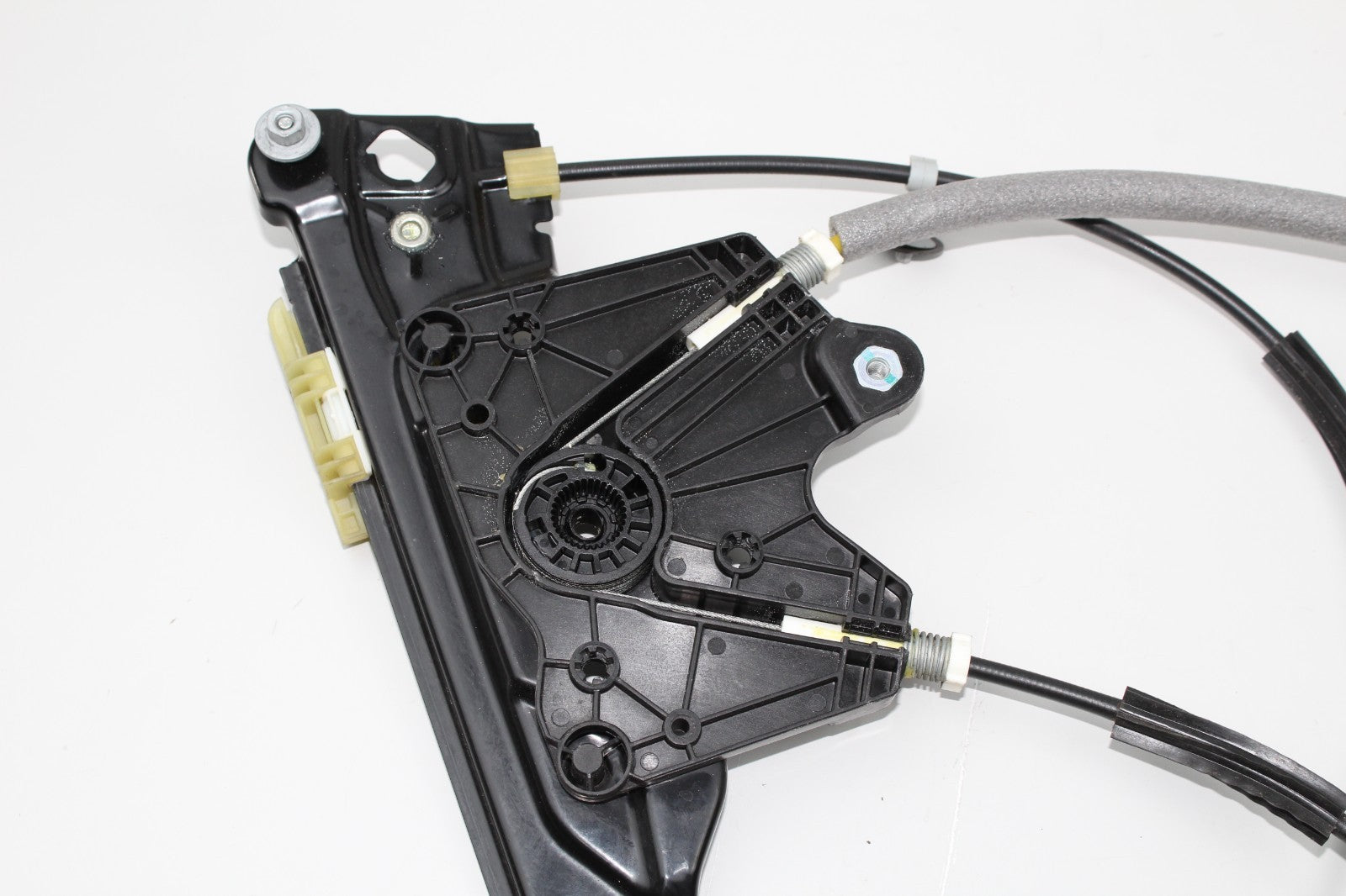 2014-18 FORD TAURUS FRONT RIGHT WINDOW REGULATOR WITH MOTOR OEM 00371B