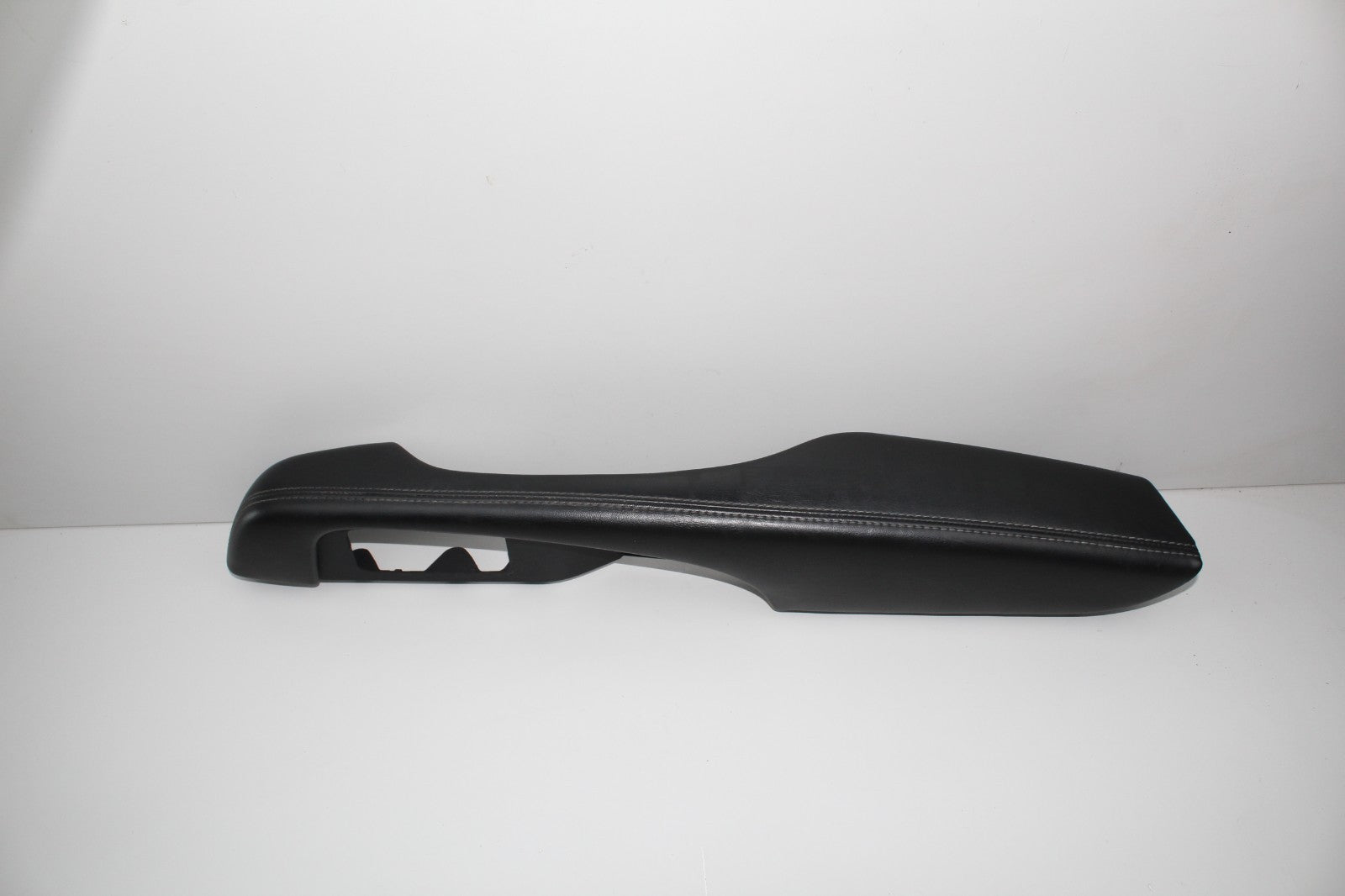 2015 DODGE CHALLENGER DRIVER SIDE DOOR ARMREST HANDLE OEM