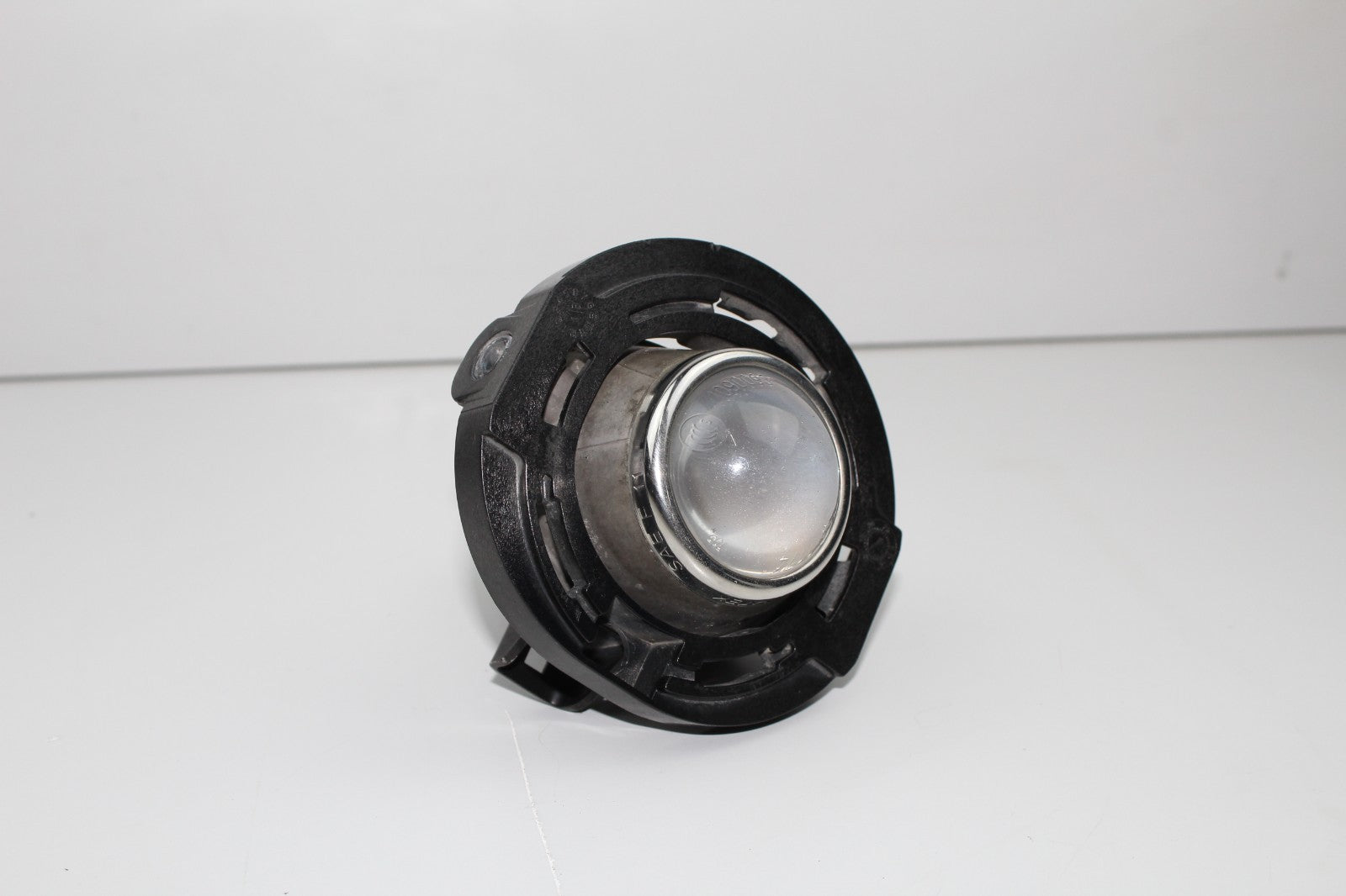 2015-23 DODGE CHALLENGER FOG LIGHT ASSEMBLY OEM 05182021AB