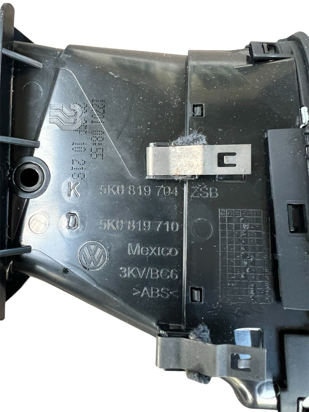 2010-2014 Volkswagen Jetta Right Side Dashboard Air Vent OEM￼5K0 819 710