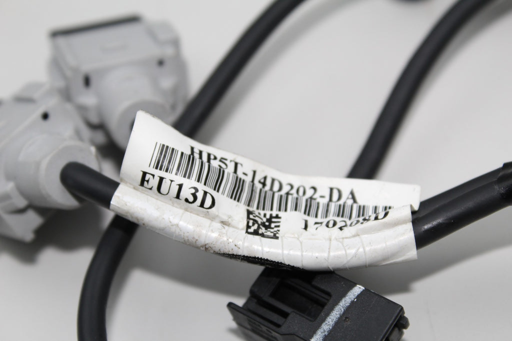 2017-2020 LINCOLN MKZ CENTER CONSOLE MEDIA CONNECTOR WIRE CABLE OEM HP5T14D202RD