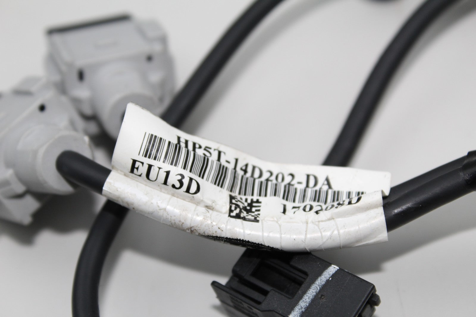 2017-2020 LINCOLN MKZ CENTER CONSOLE MEDIA CONNECTOR WIRE CABLE OEM HP5T14D202RD