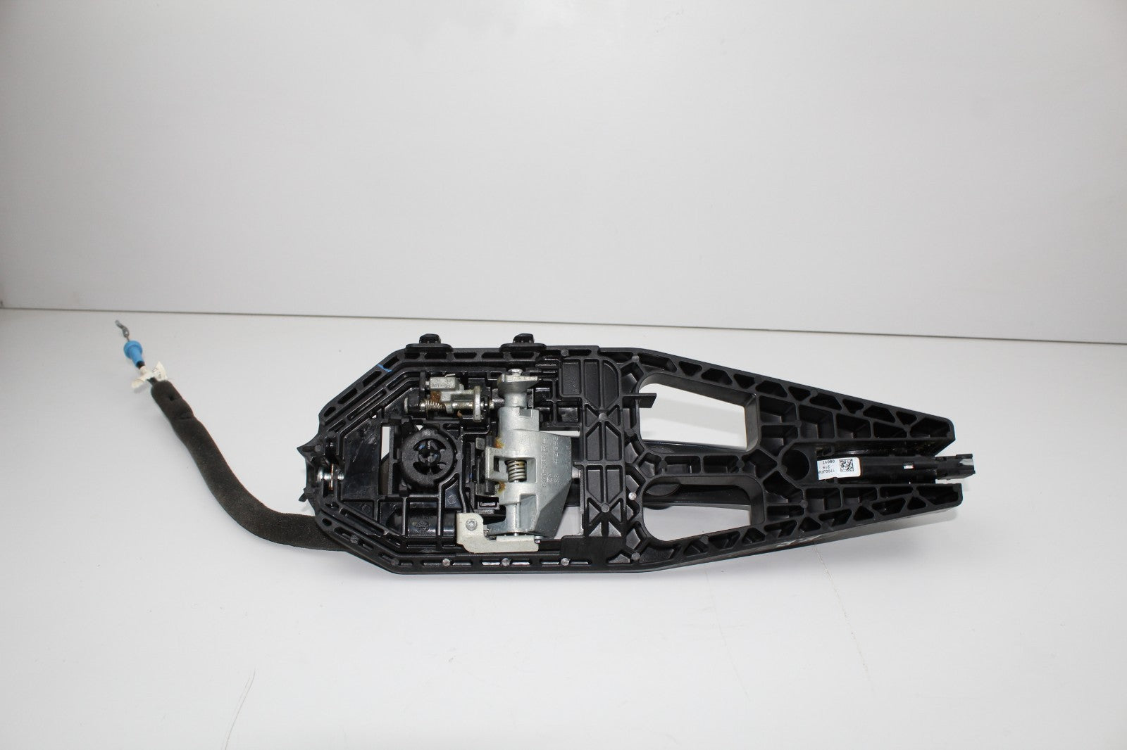 2017-20 LINCOLN MKZ FRONT RIGHT DOOR HANDLE OEM DP53F22464A