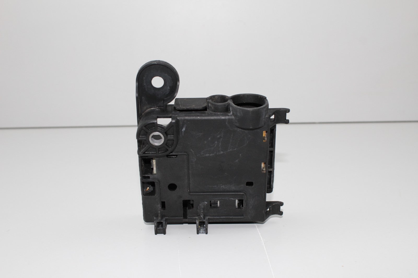 2009-12 AUDI A4 BATTERY JUNCTION BOX OEM 8K0937517A