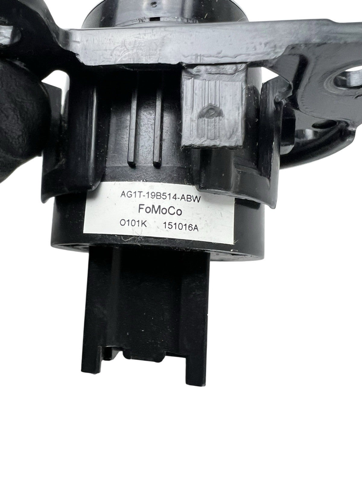 2010-2019 FORD TAURUS TRUNK LID RELEASE SWITCH CONTROL BUTTON AG1T19B514ABW OEM