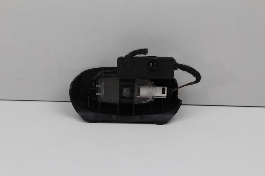 2010-16 MERCEDES E350 FRONT RIGHT INTERIOR DOME LIGHT OEM A2129140010