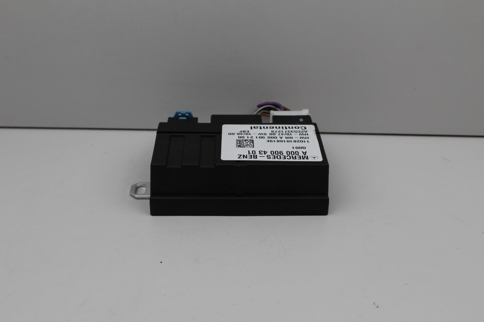 2010-2016 MERCEDES E350 W212 FUEL PUMP CONTROL MODULE A0009004301 OEM