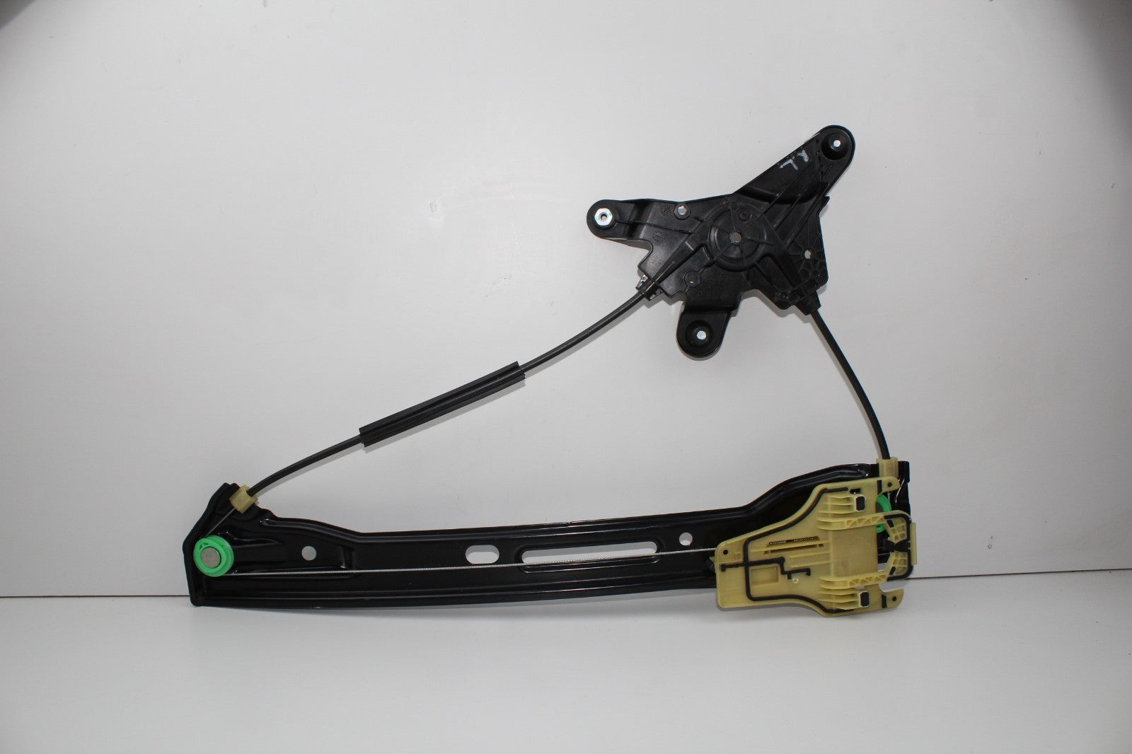 2013-20 FORD TAURUS REAR LEFT WINDOW REGULATOR WITH MOTOR OEM 003719103