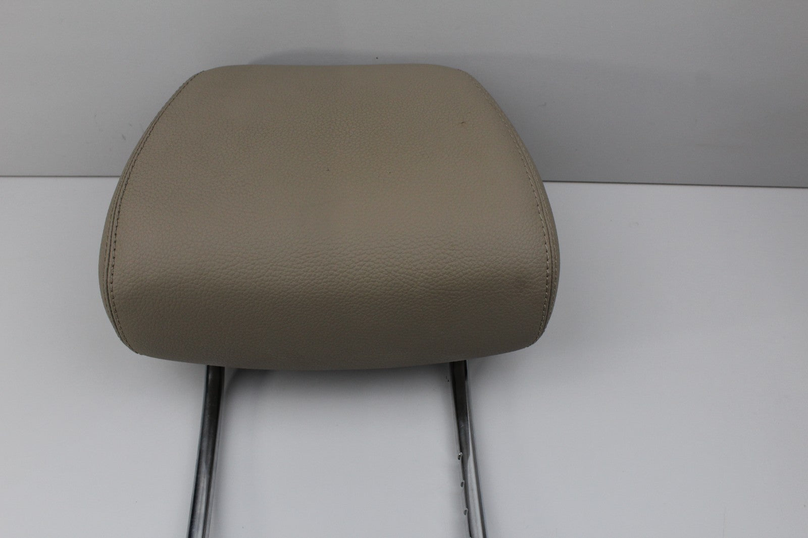 2010-16 MERCEDES E350 HEAD REST LIGHT BROWN OEM
