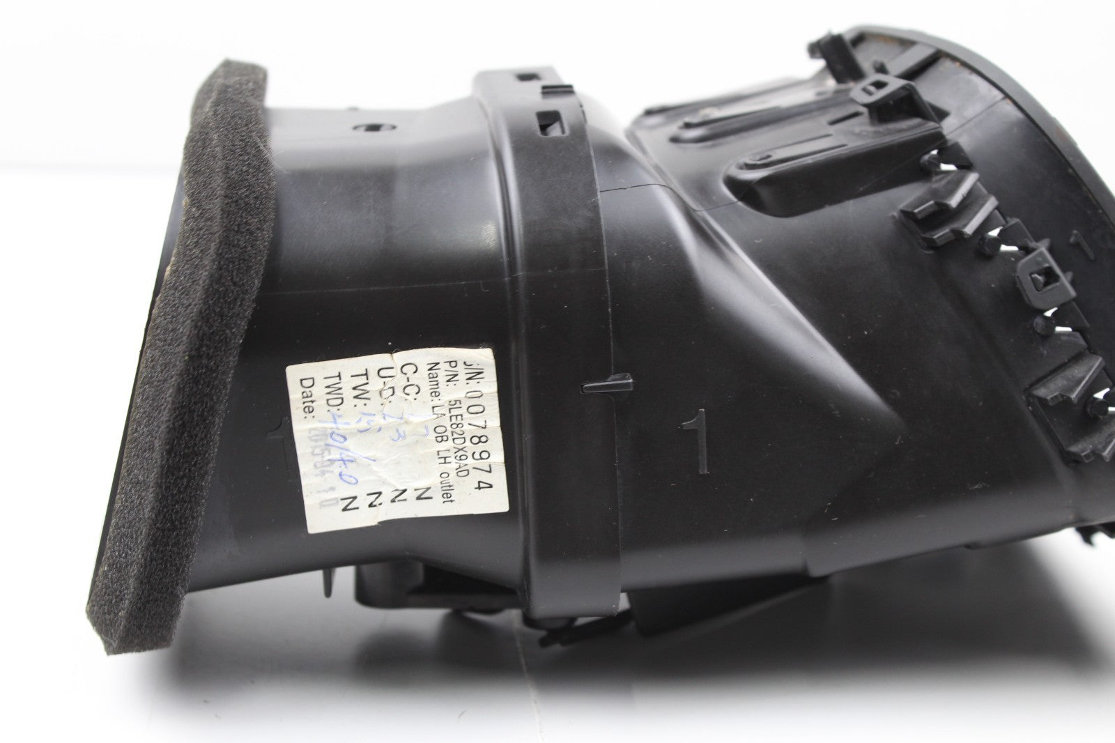 2016-23 DODGE CHALLENGER OUTER LEFT AC AIR VENT OEM 5LE16TRMAA