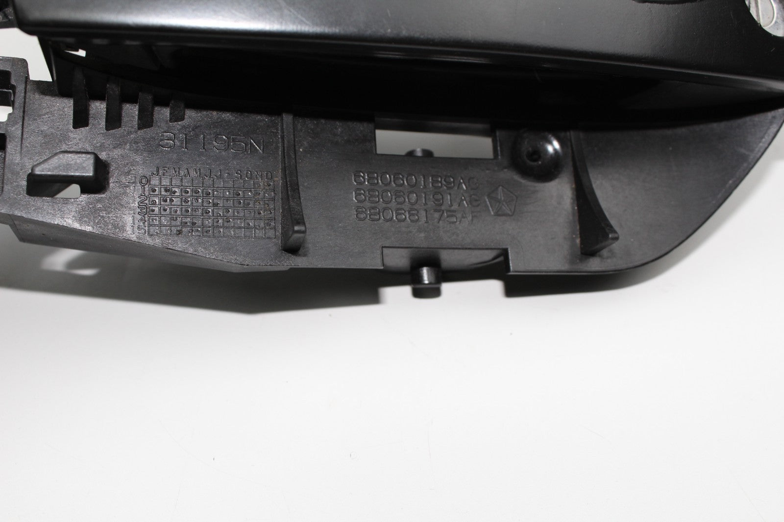 2012-23 DODGE CHALLENGER REAR LEFT SIDE EXTERIOR DOOR HANDLE OEM 68060189AG