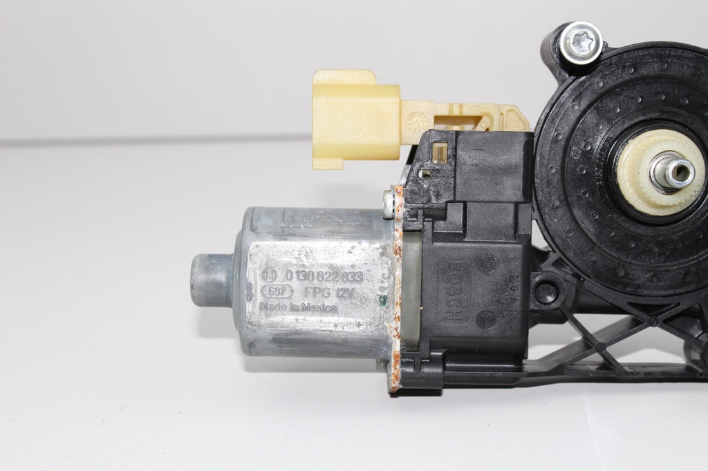 2013-20 LINCOLN MKZ REAR RIGHT SIDE POWER WINDOW MOTOR OEM 0130822833