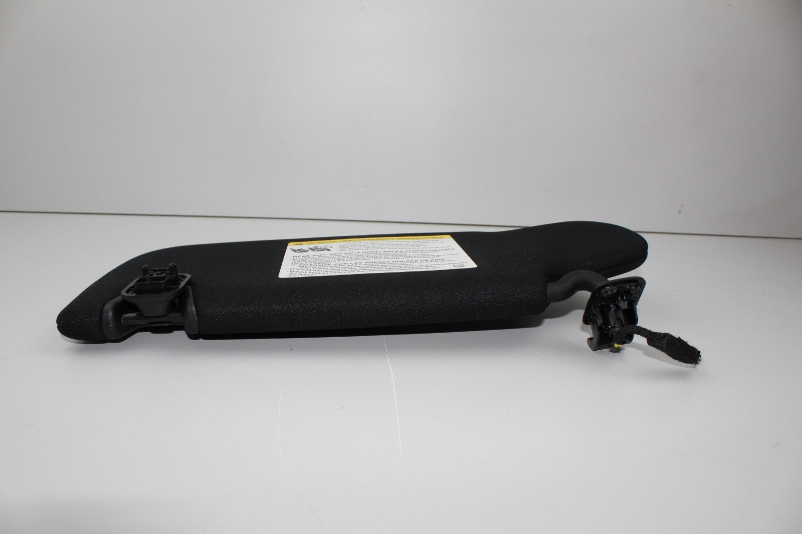 2013-20 FORD TAURUS FRONT RIGHT SIDE VISOR OEM BU5A00014DA