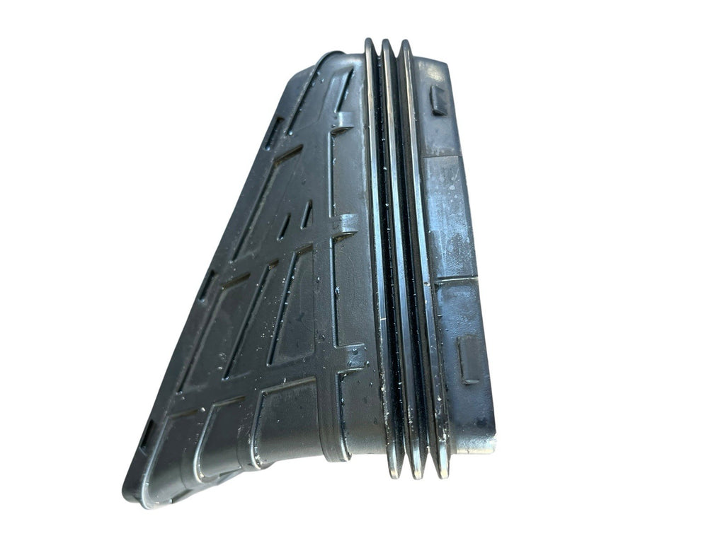 08-17 Audi Air Intake Hose OEM￼8K0 129 739