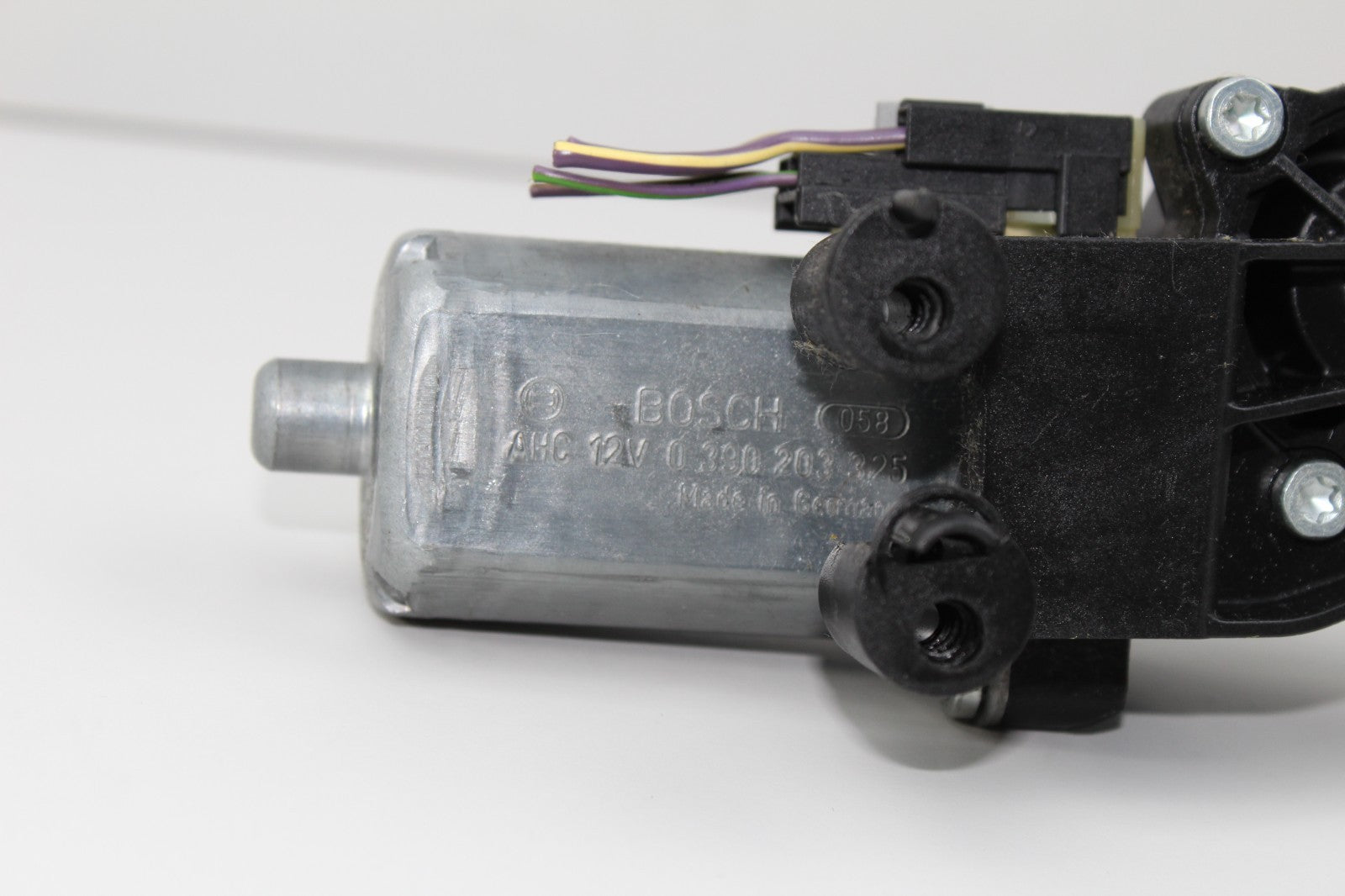 2010-16 MERCEDES E350 FRONT RIGHT SEAT ADJUST MOTOR OEM 0390203325