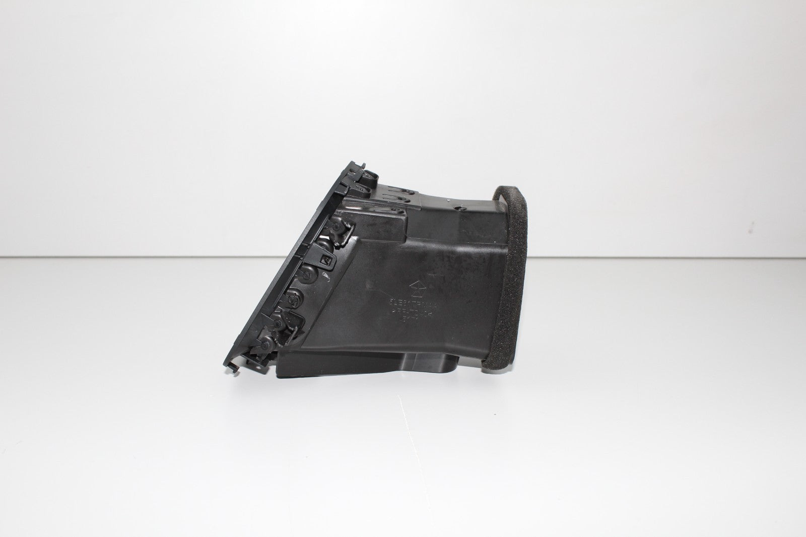 2015-23 DODGE CHALLENGER RIGHT PASSENGER SIDE AC VENT DASH OEM 5LE81TRMAA