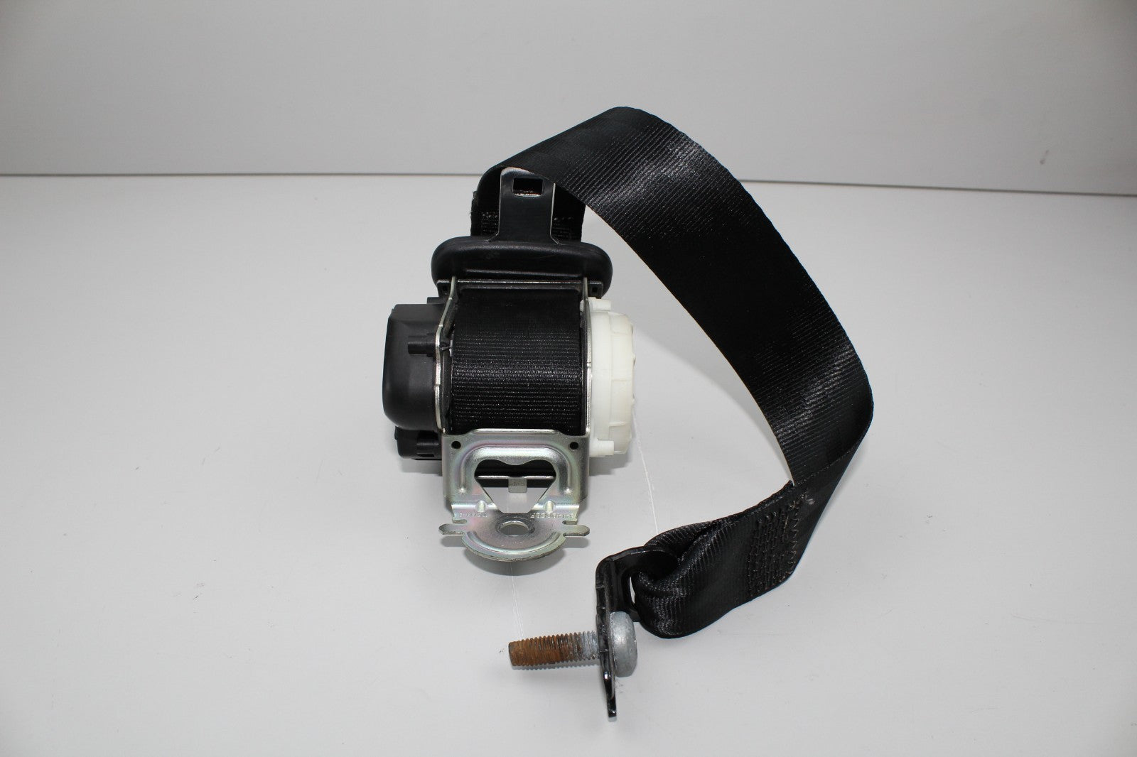 2017-20 LINCOLN MKZ REAR LEFT SEATBELT OEM HP53F611B69AC3JA6