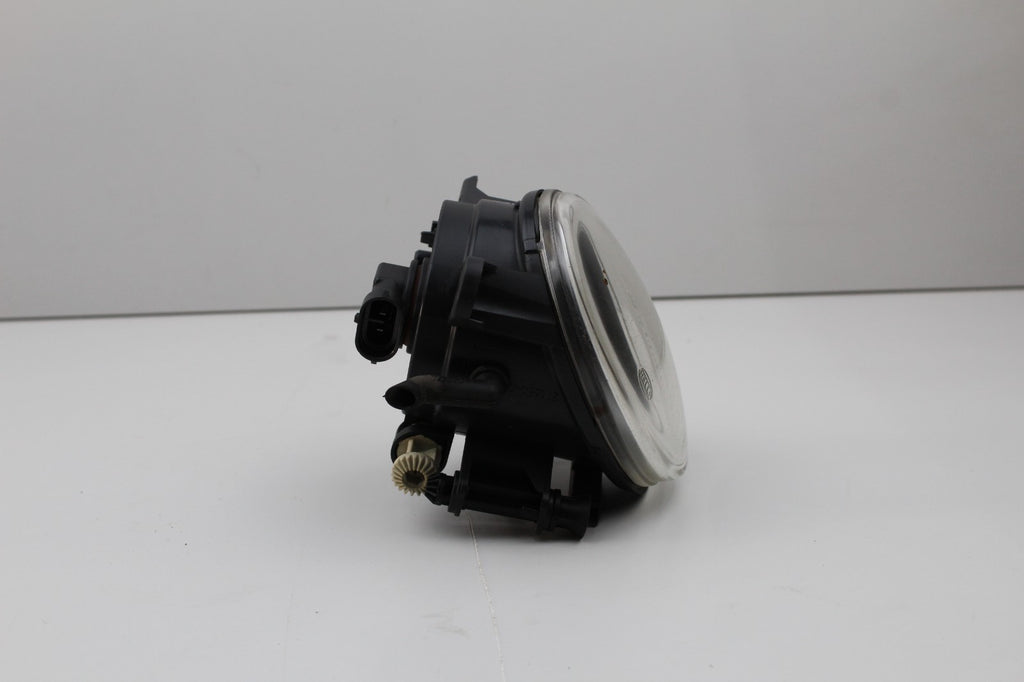 2009-14 AUDI A4 RIGHT SIDE FOG LIGHT OEM 27127400