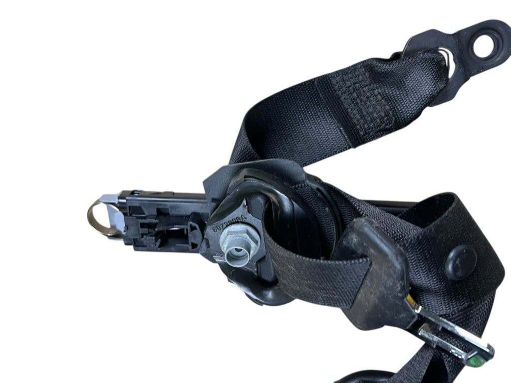 2003-2006 Mercedes-Benz E500 W211 Front Right Seat Belt  605369300 OEM