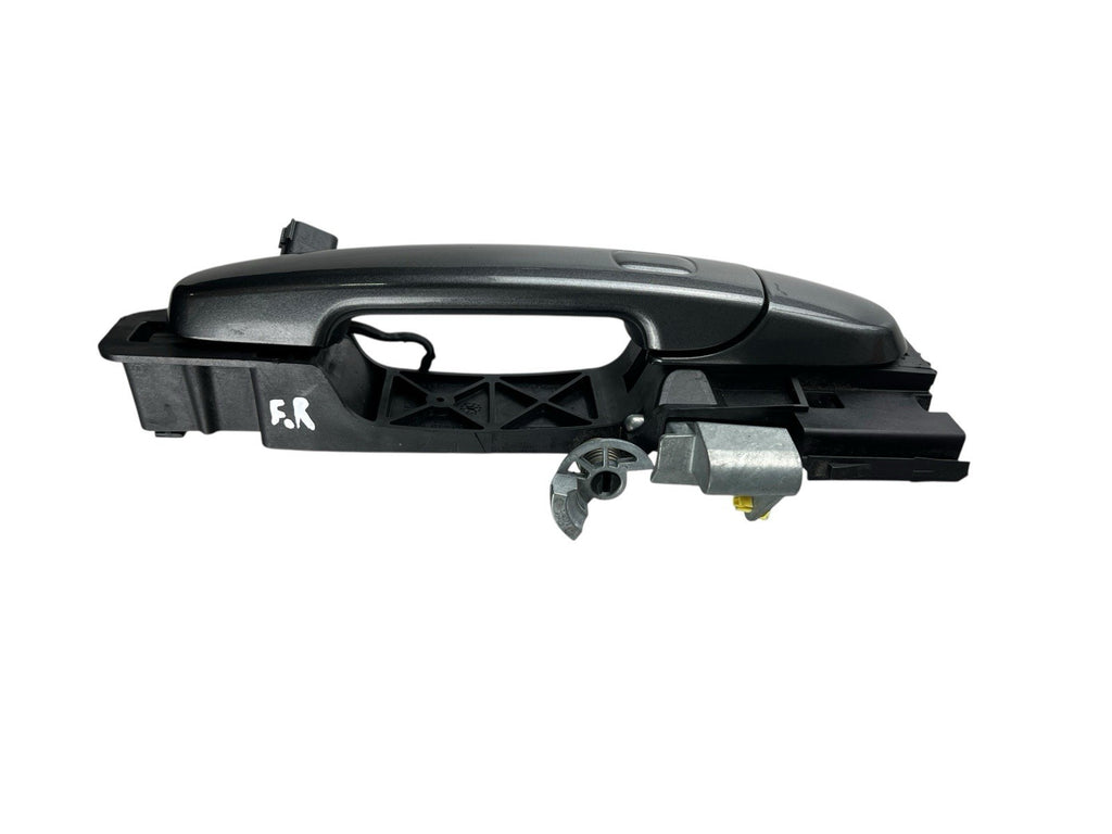 ✅ 2015 Ford Taurus Front Right Door Handle OEM 7426684
