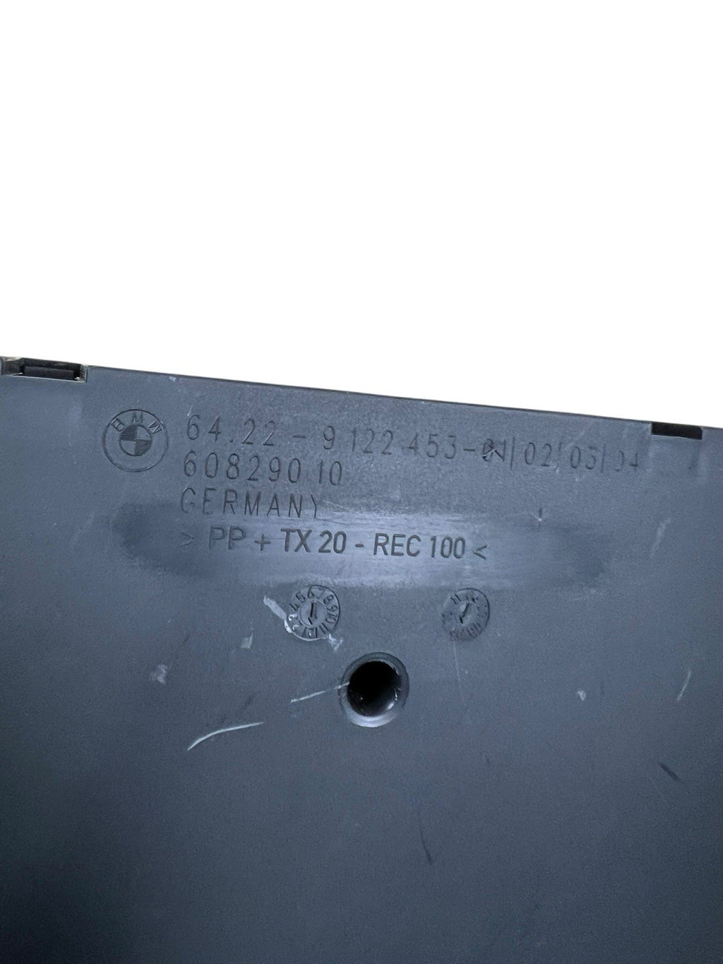 2007-2013 Bmw X5 Rear Left Quarter Pressure Air Vent￼ OEM 9122453