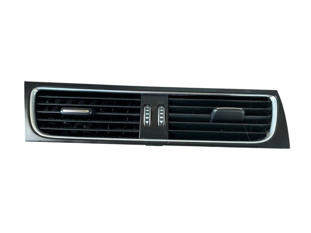 2008-2016 Audi S5 Dashboard Louver Airvent 8T1 820 951 E WVF  OEM