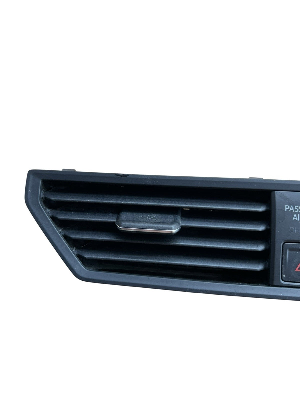 19-25 VW Jetta Center Vents Dashboard Air Vent W/Hazard Switch OEM 17B 819 728 A