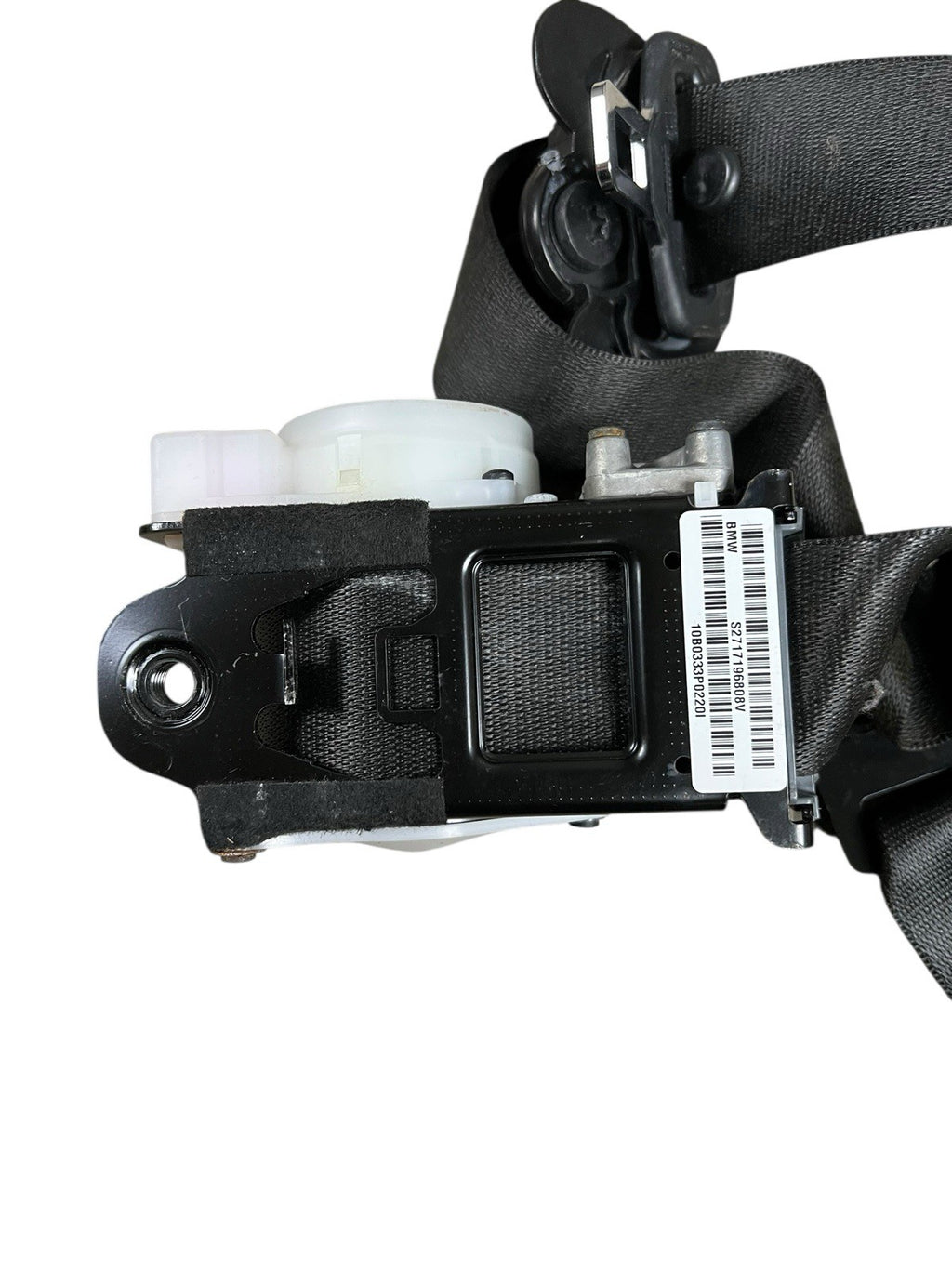 2011 BMW X5  Front Left Driver Side Seat Belt OEM 10B0333P02201