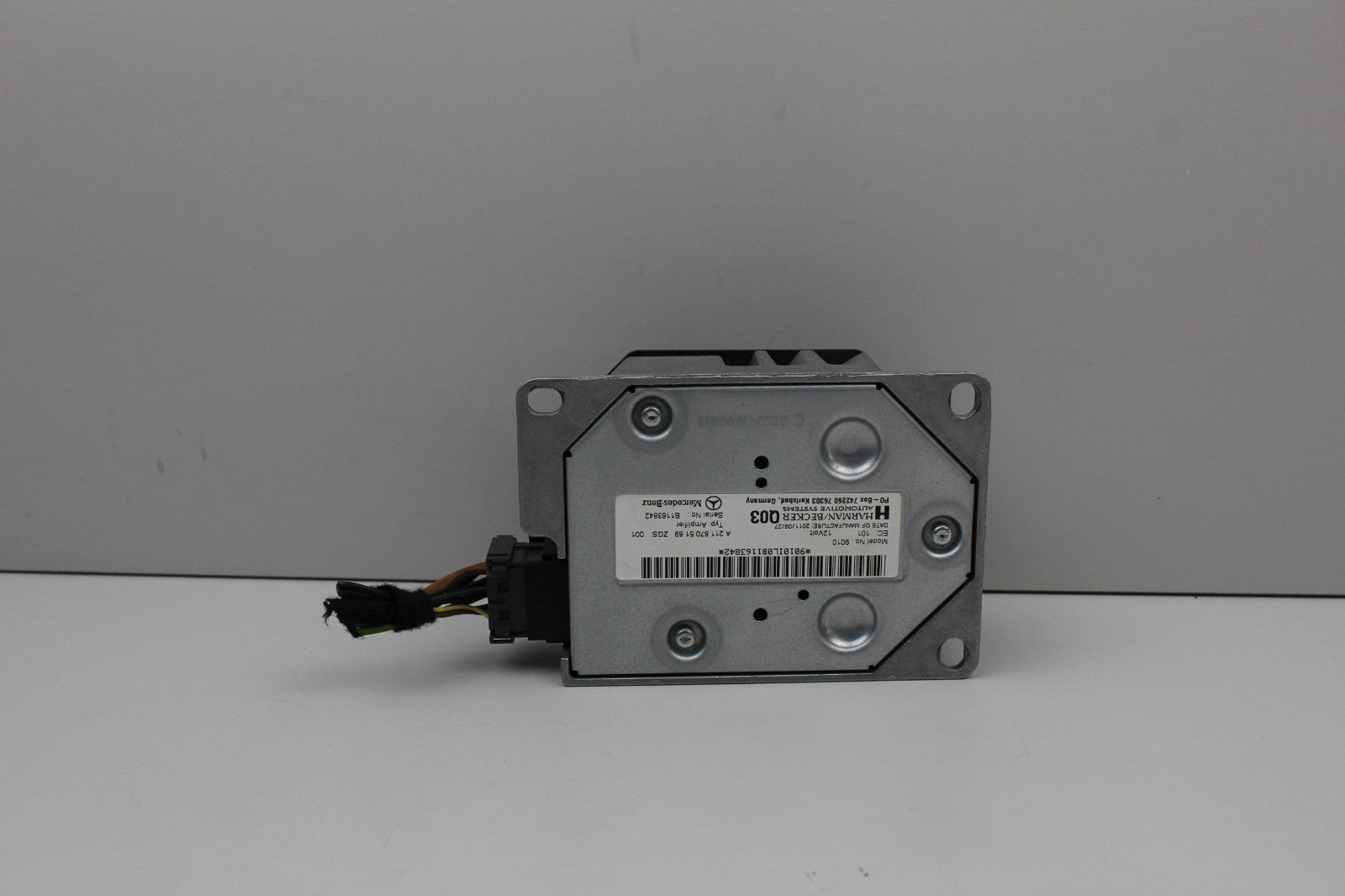2012 MERCEDES E350 GENUINE SUBWOOFER AMPLIFIER HARMAN BECKER OEM A2118705189