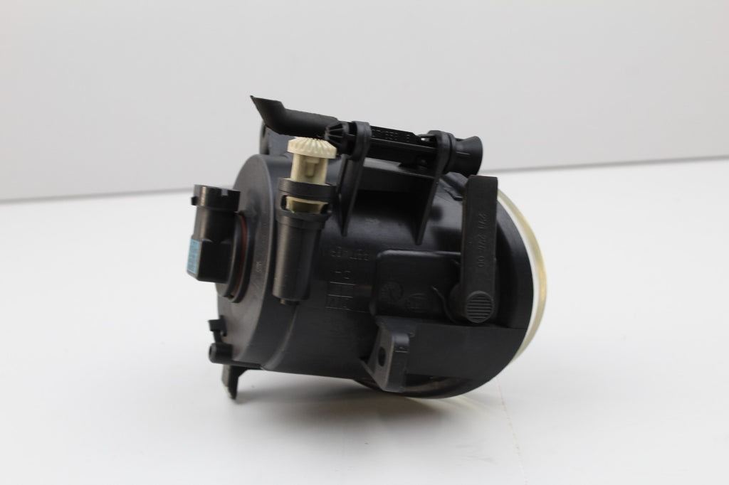 2009-14 AUDI A4 RIGHT SIDE FOG LIGHT OEM 27127400
