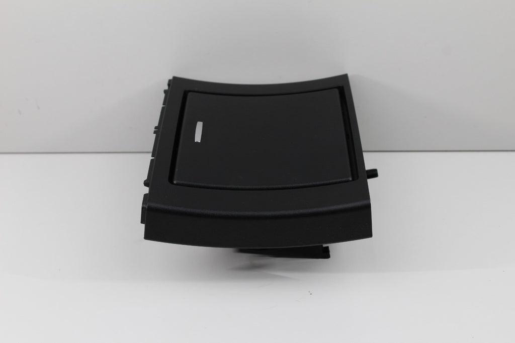 2010-2013 Mercedes E class W212 Console Center Storage Ashtray OEM A2126803805